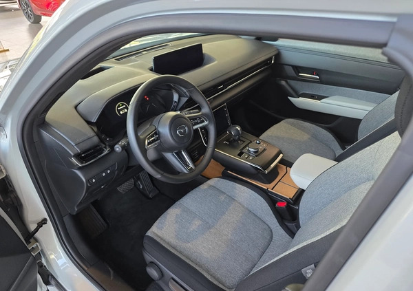 Mazda MX-30 cena 129900 przebieg: 5, rok produkcji 2023 z Zdzieszowice małe 16
